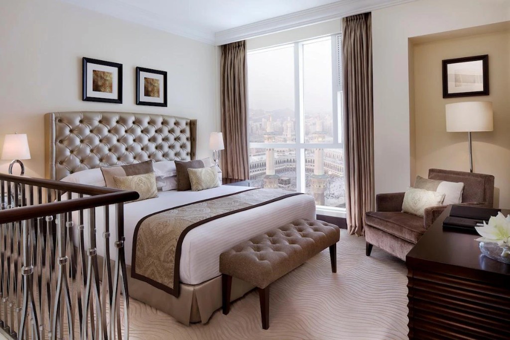 Makkah hotel with view of Masjid al-Haram — Fairmont Clock Tower